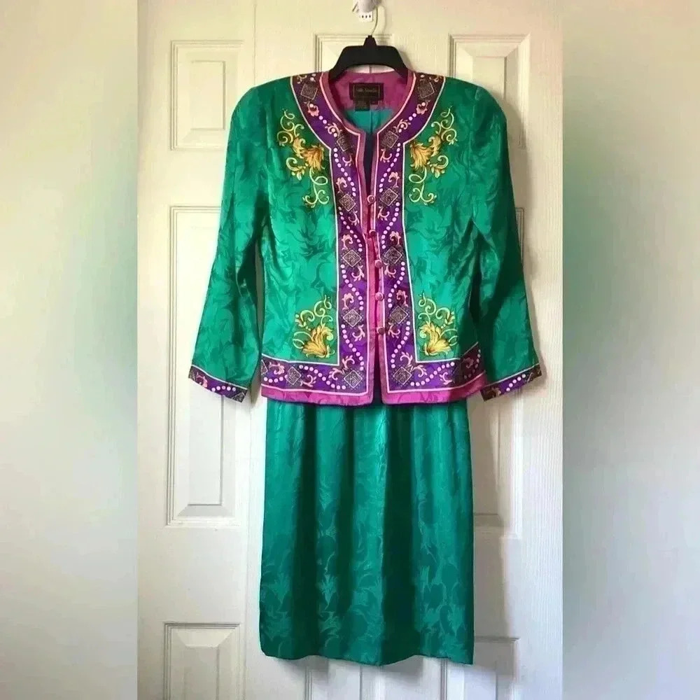 Silk Studio Women's Green 100% Silk Long Sleeve Vibrant Pattern suit& Skirt  Sz6